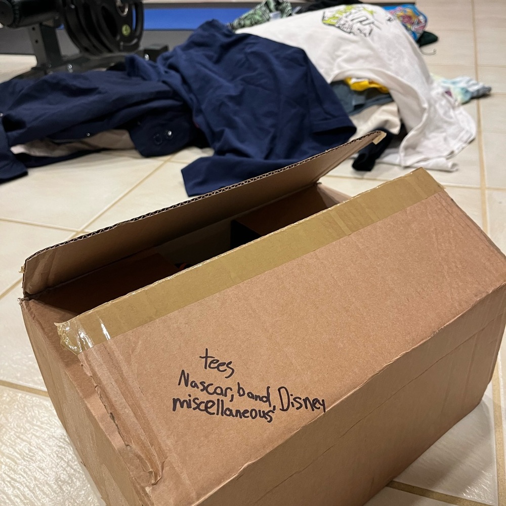 MYSTERY BOX 6 TEES